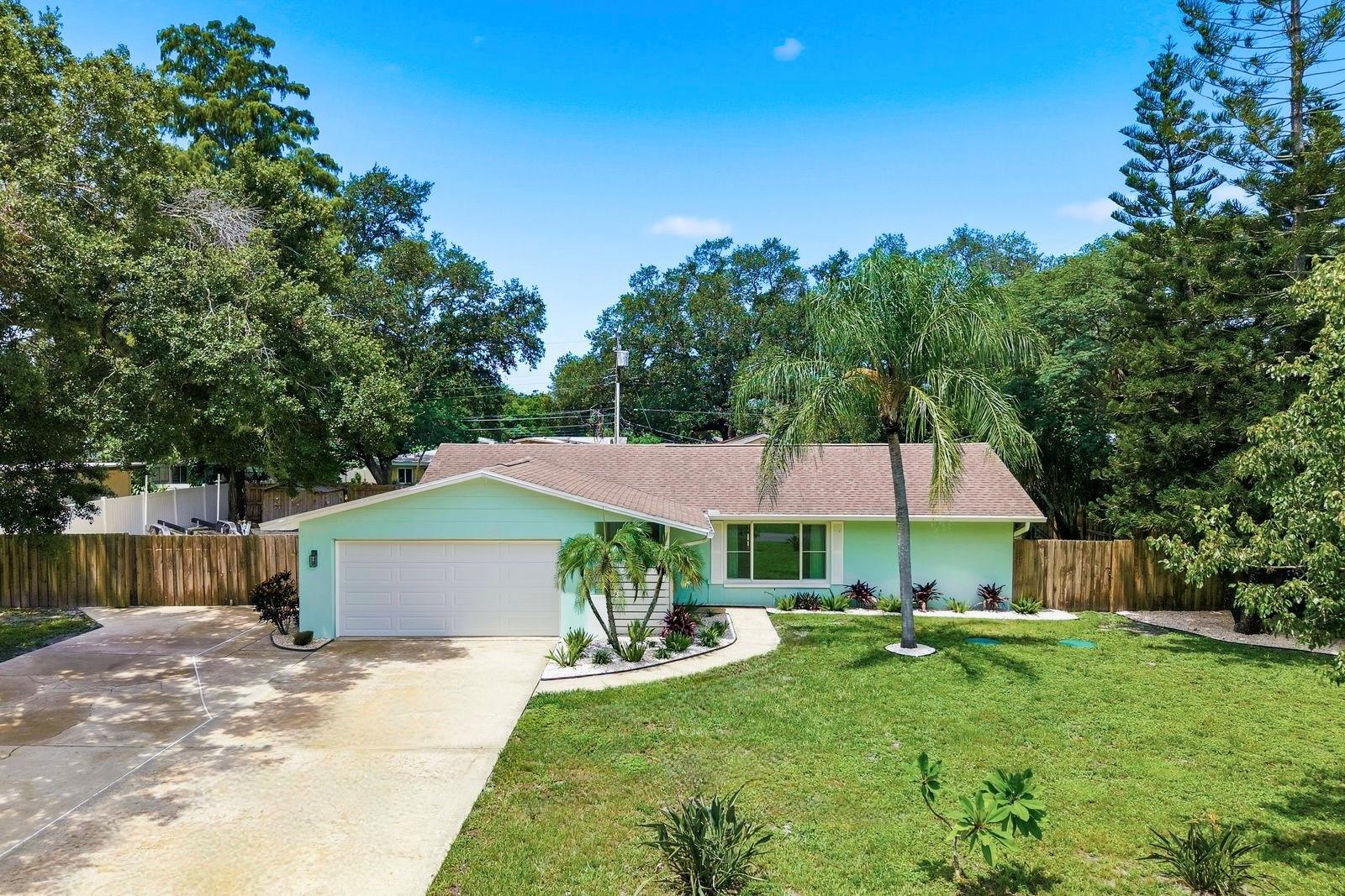 2168 Victoria Dr