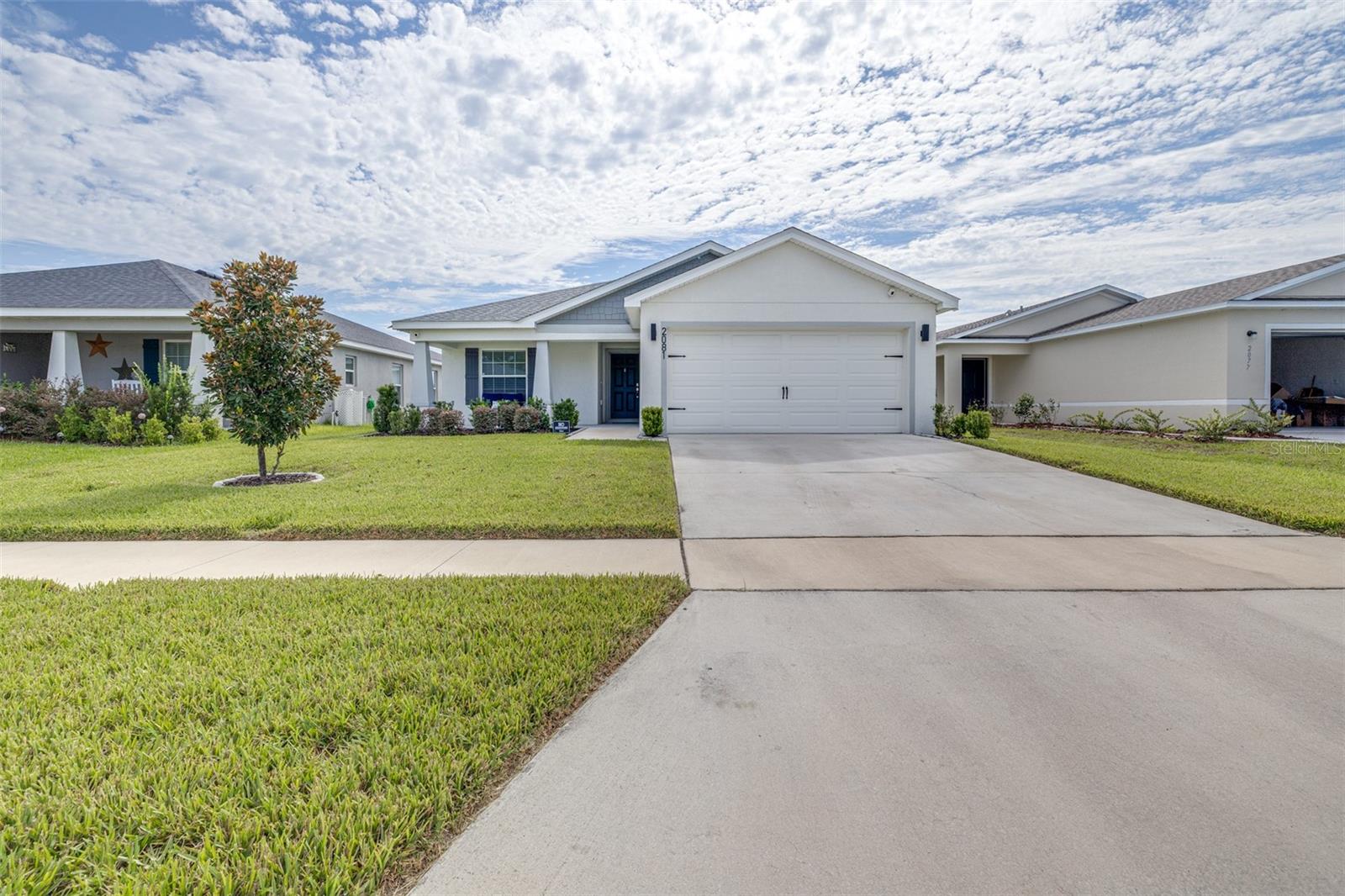 2081 Golden Beak Dr