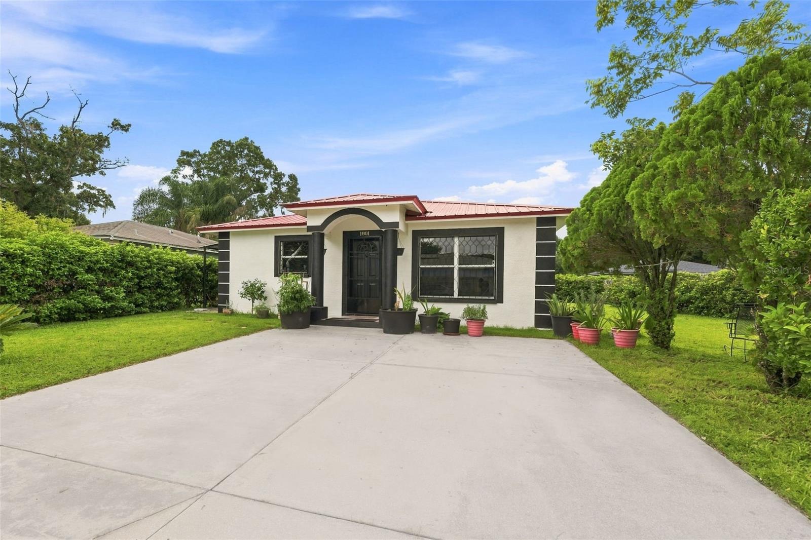 1801 Bethune Dr