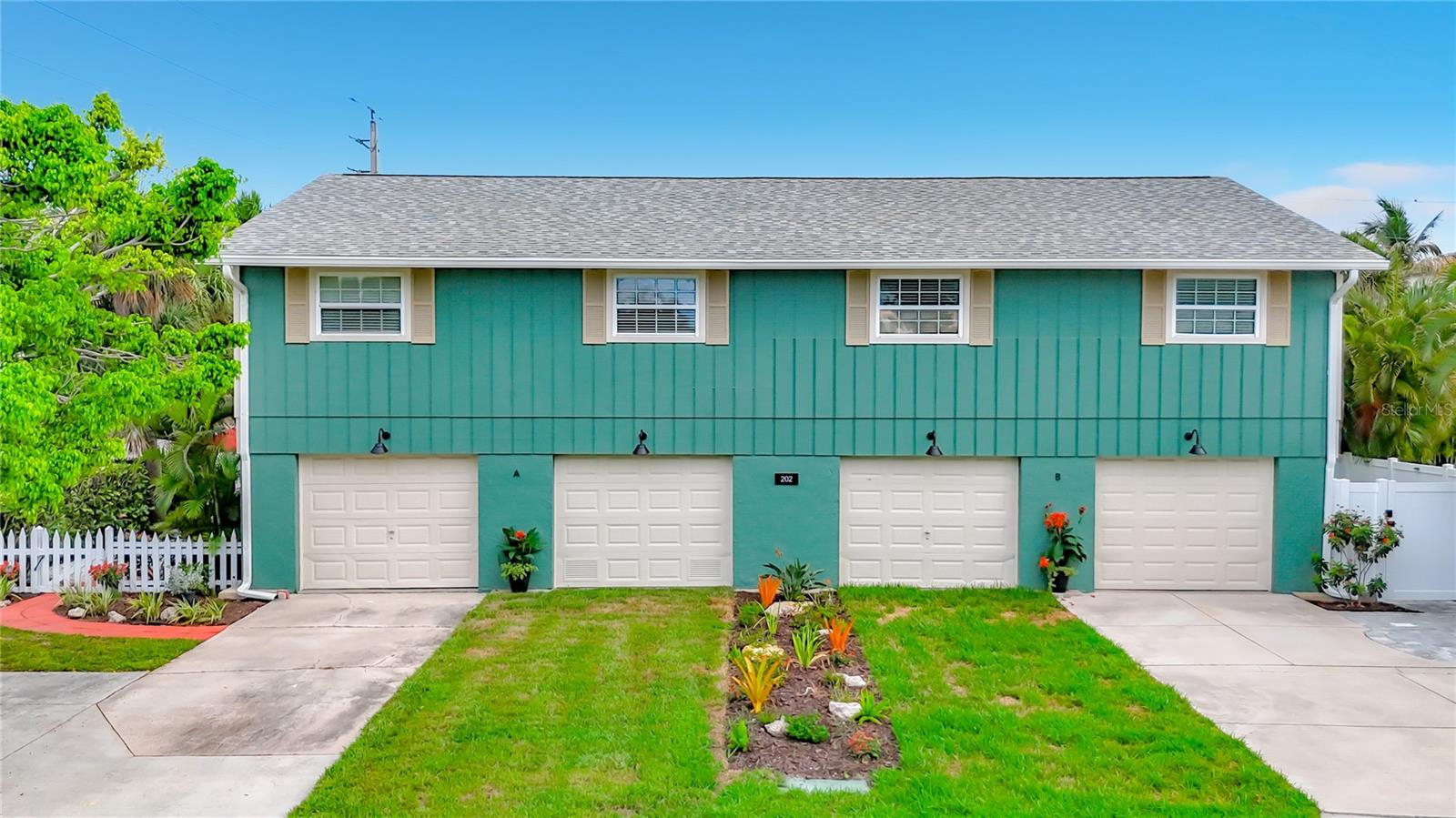 202 Peacock Unit B Ln #B