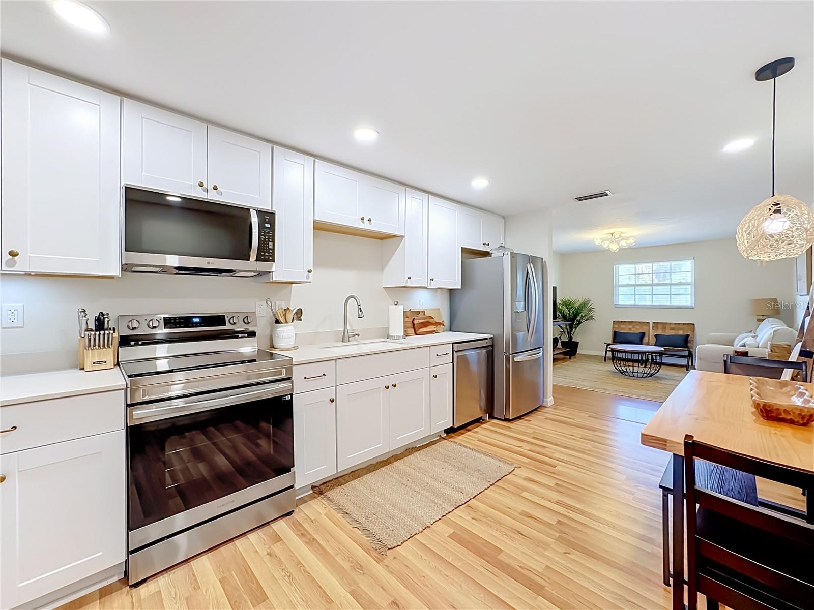 202 Peacock Unit B Ln #B