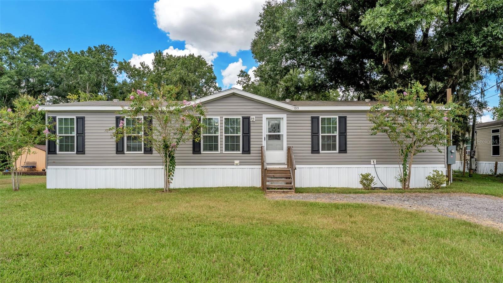 1315 Windsong Dr