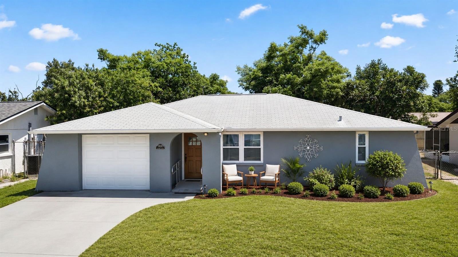 8840 Carmen Ln