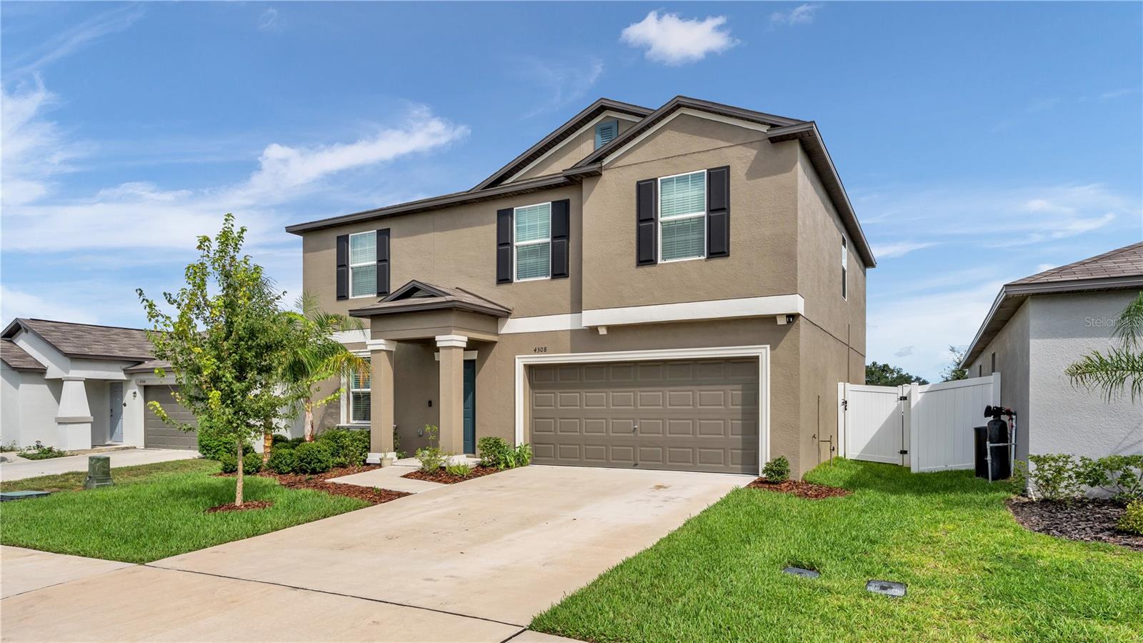 4308 Fabulous Finch Ln