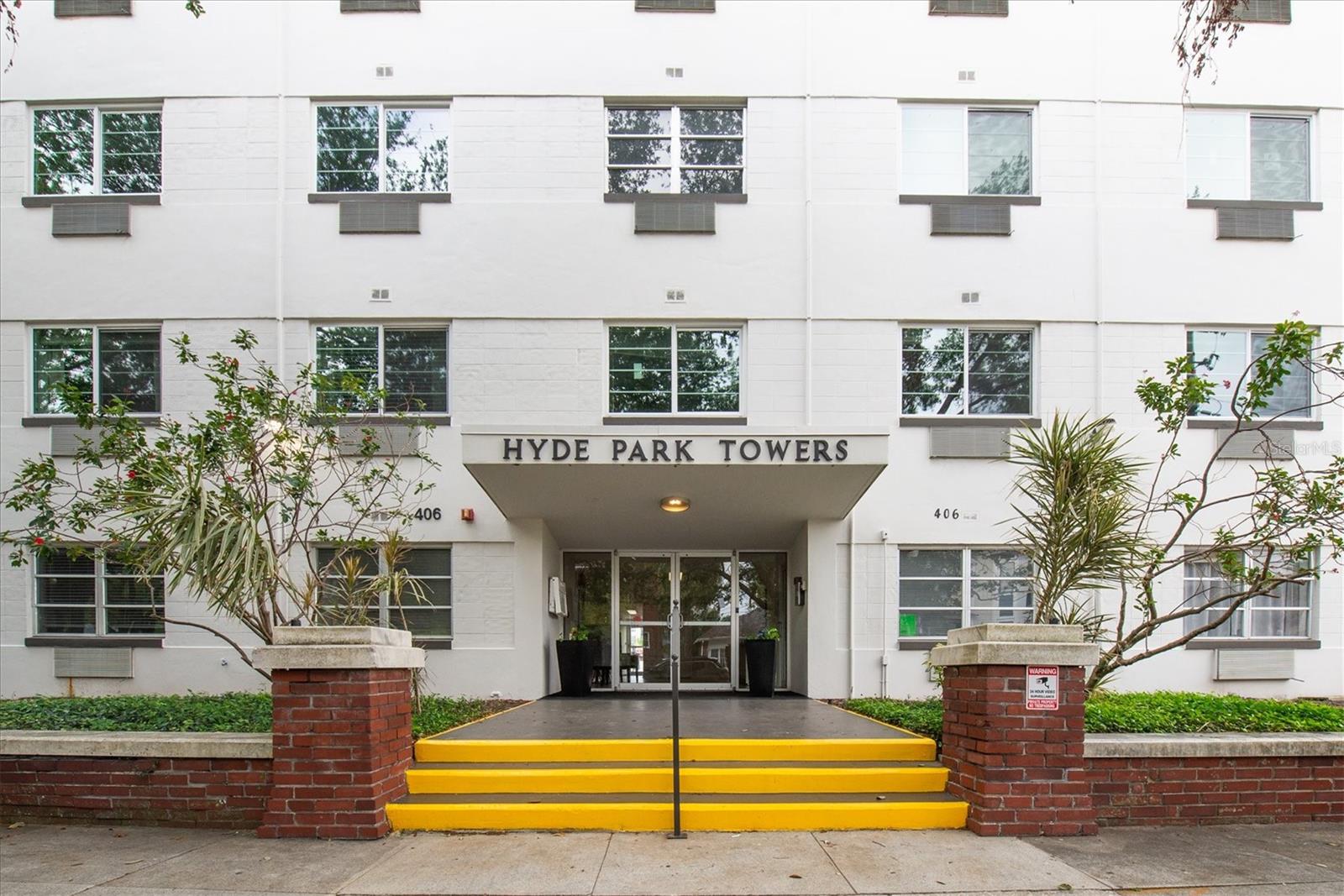 406 W Cedar St #403