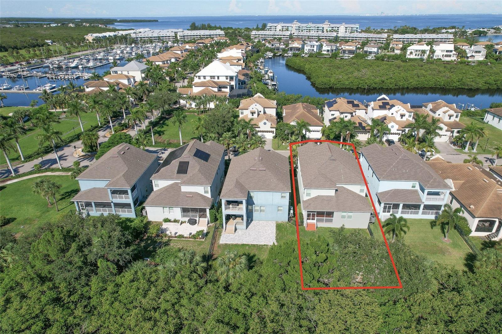 911 Seagrape Dr