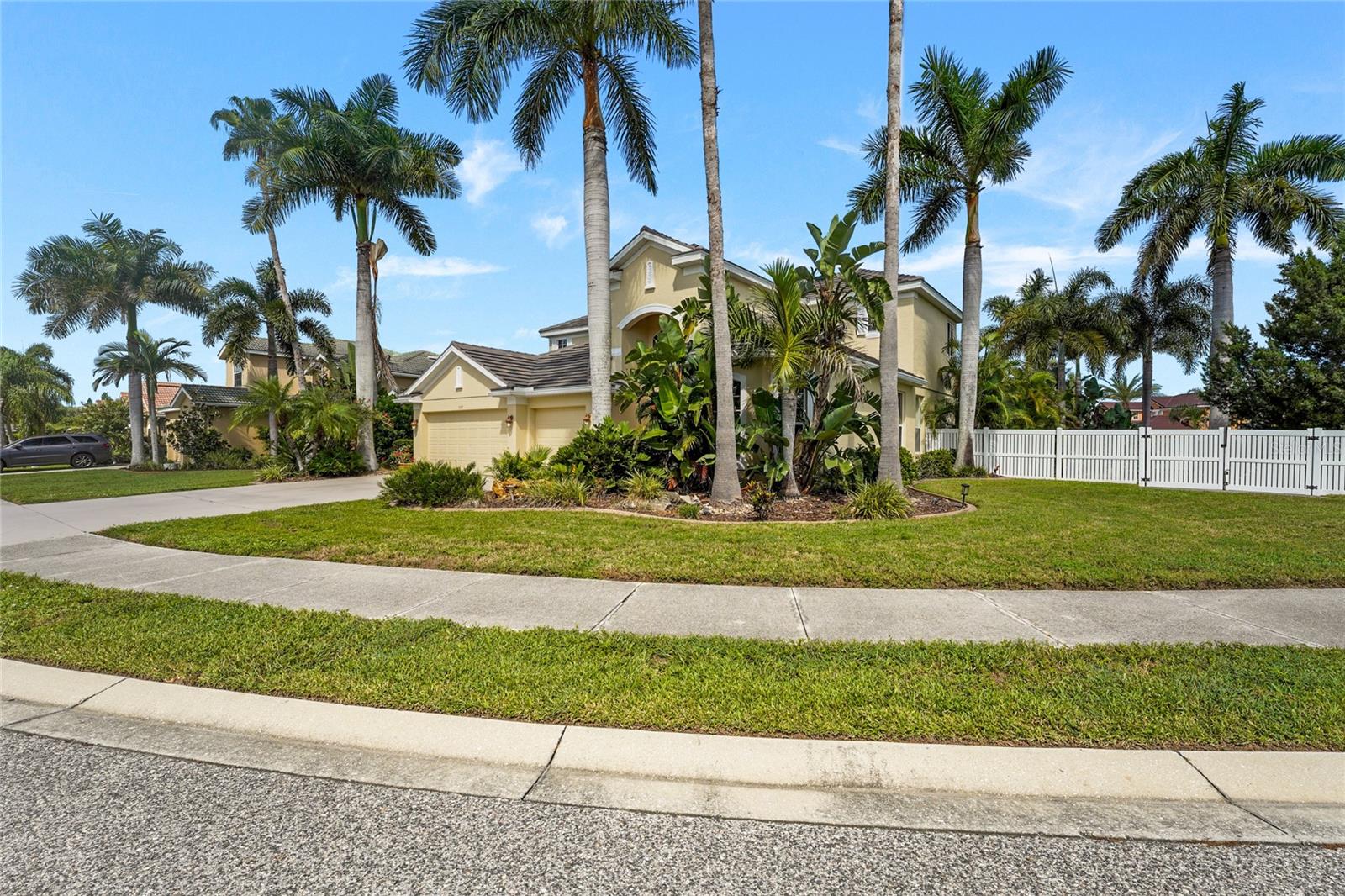 1729 Pinyon Pine Dr