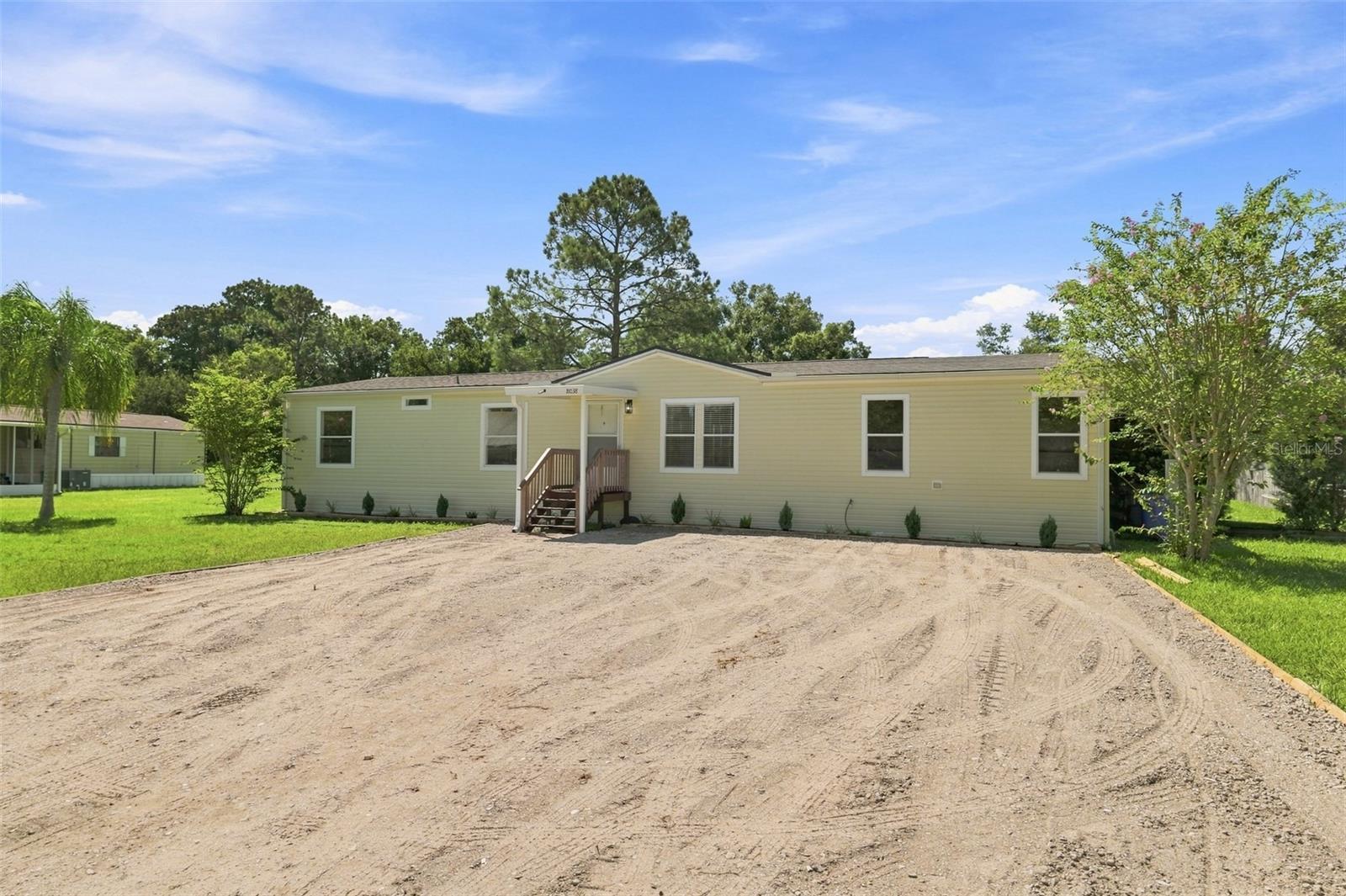 8038 S Meadowview Cir