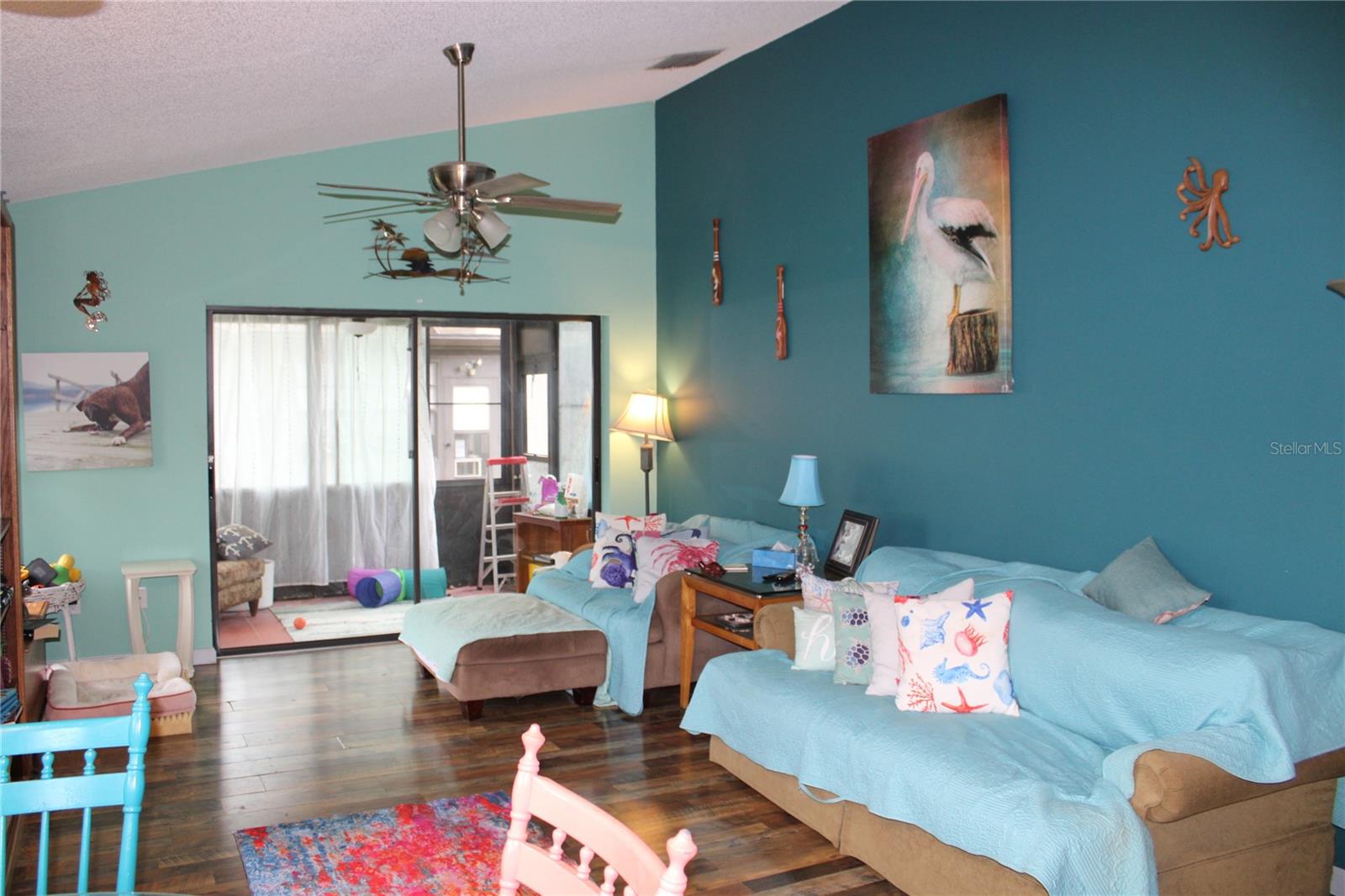 1671 Hamilton CT