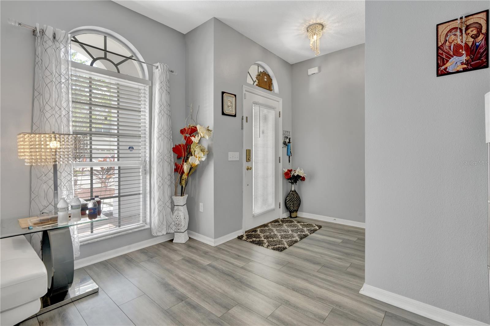 12847 Solola Way