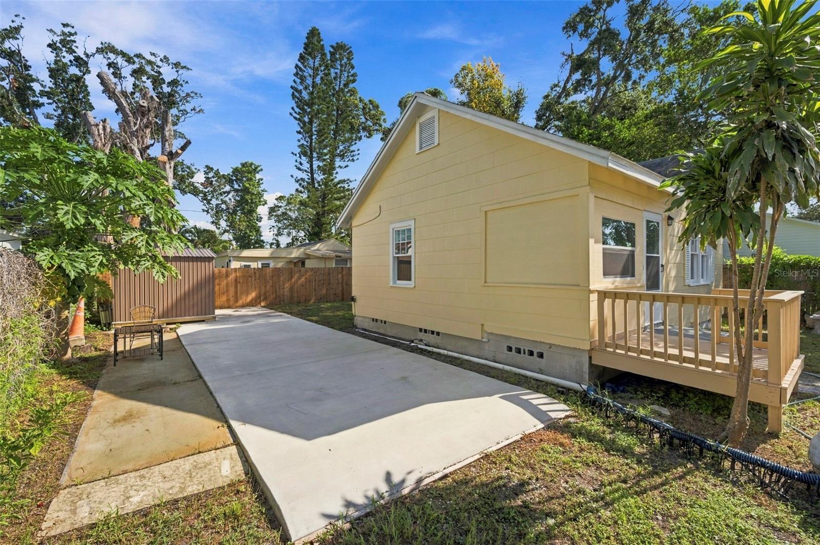 3939 45th Ave N