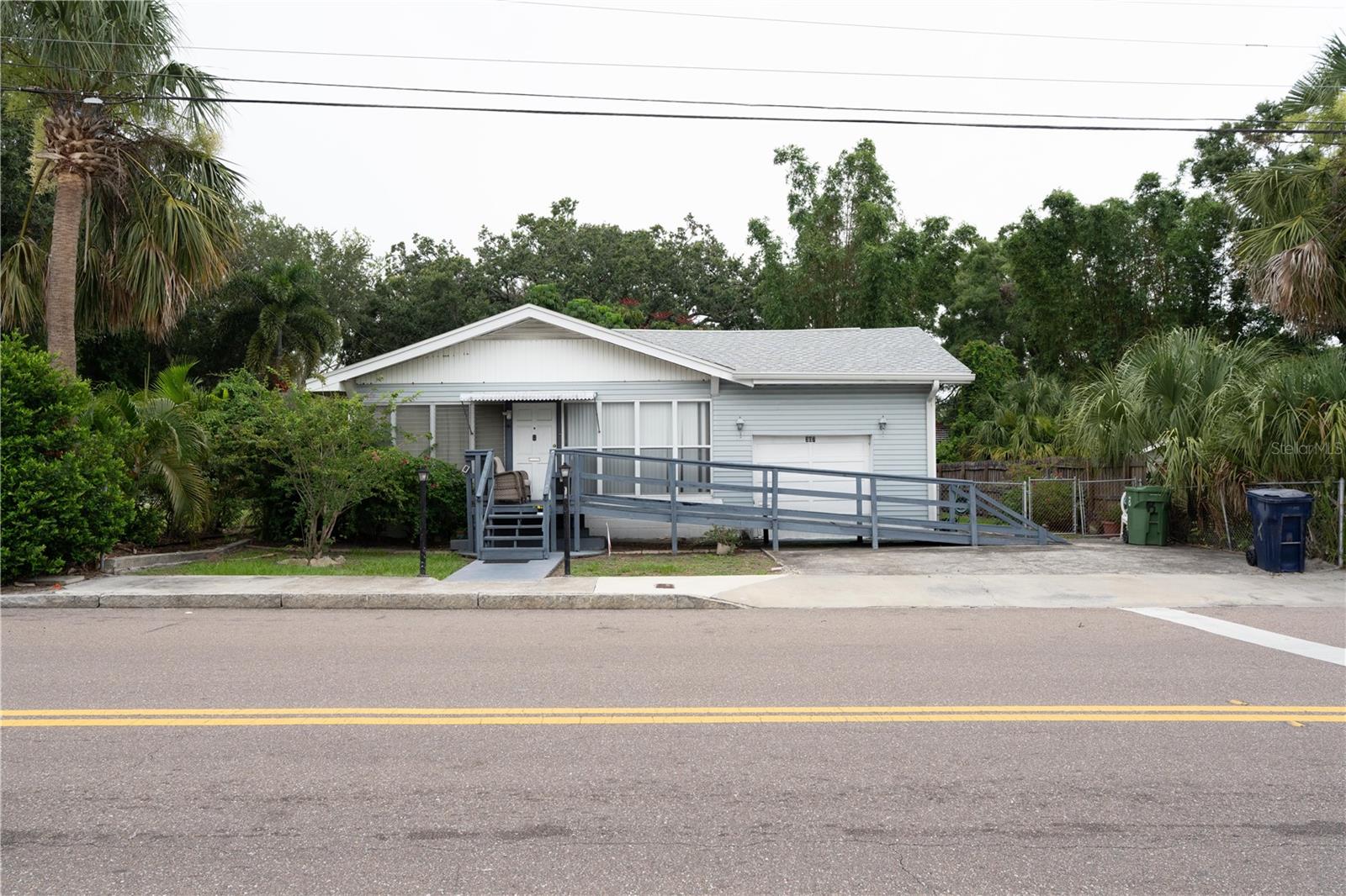 307 W Osborne Ave
