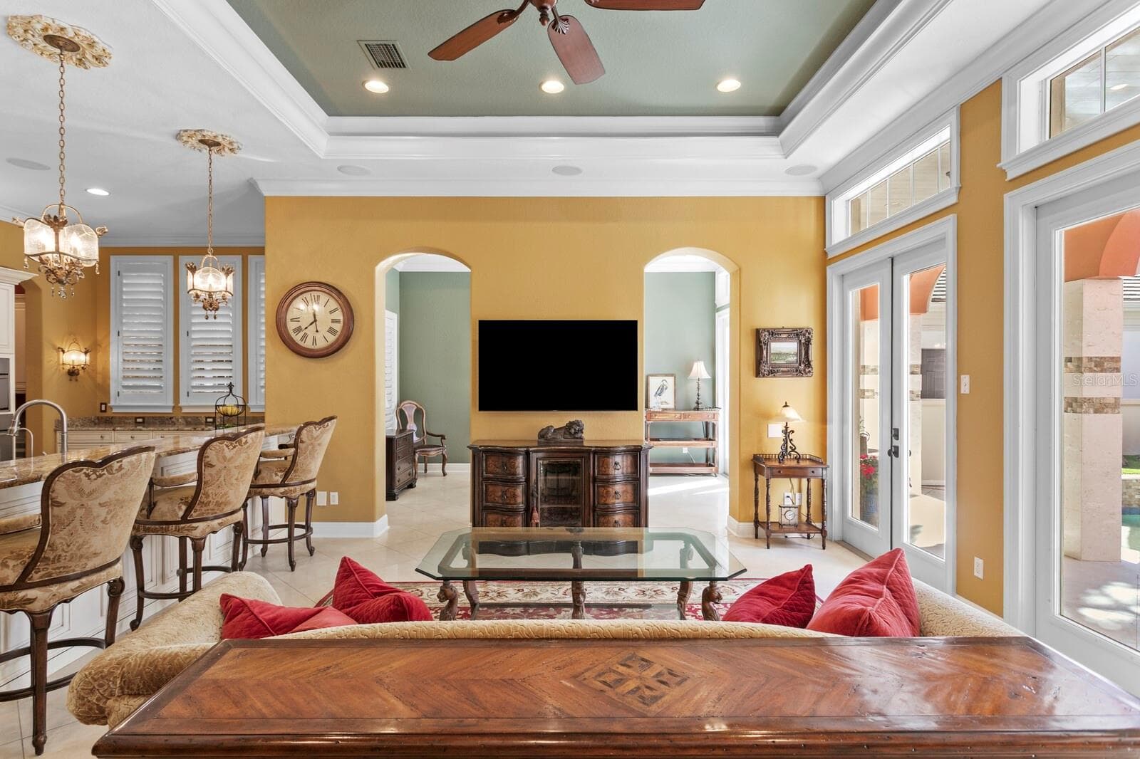 4912 Yacht Club Dr