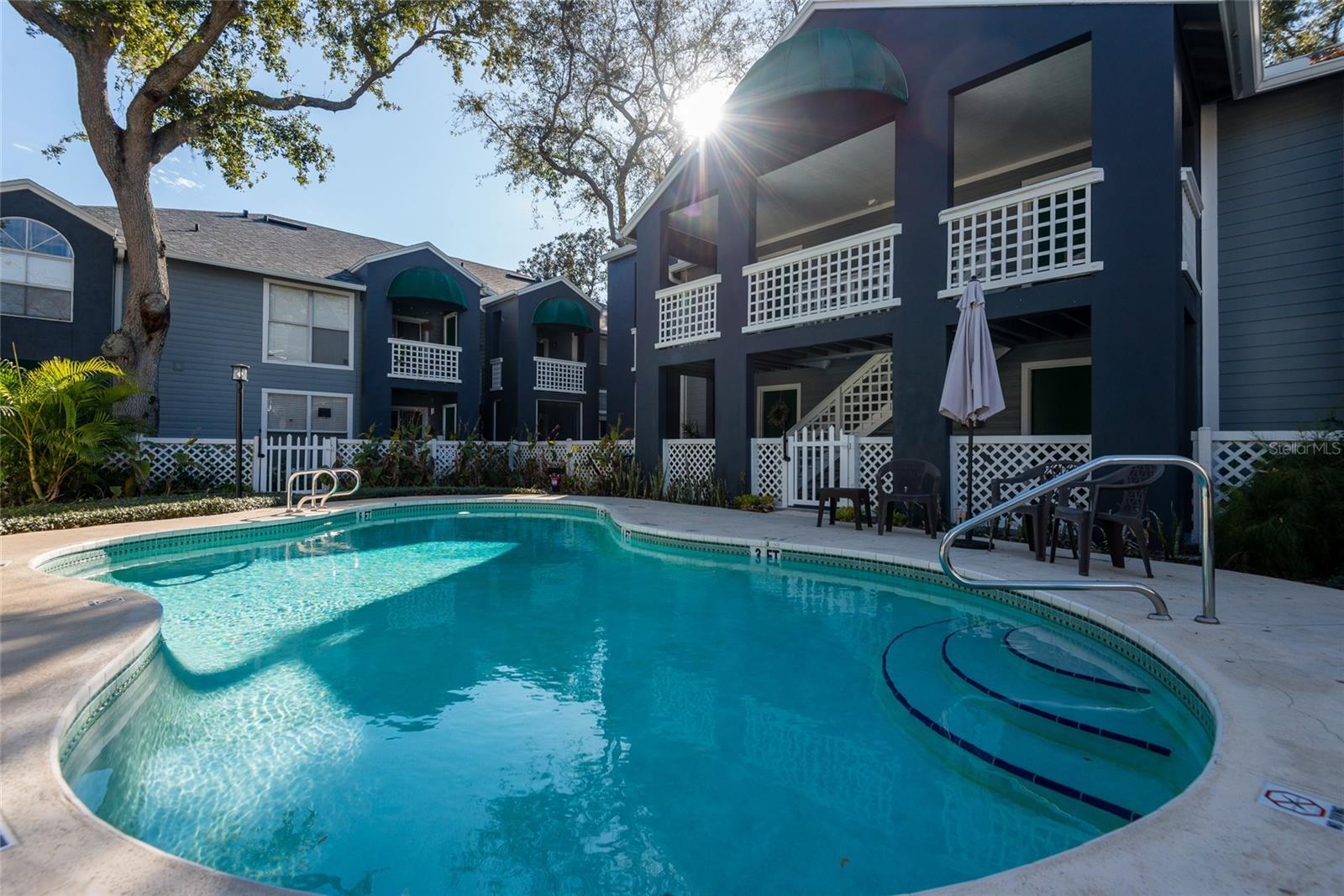 606 S Albany Ave #9