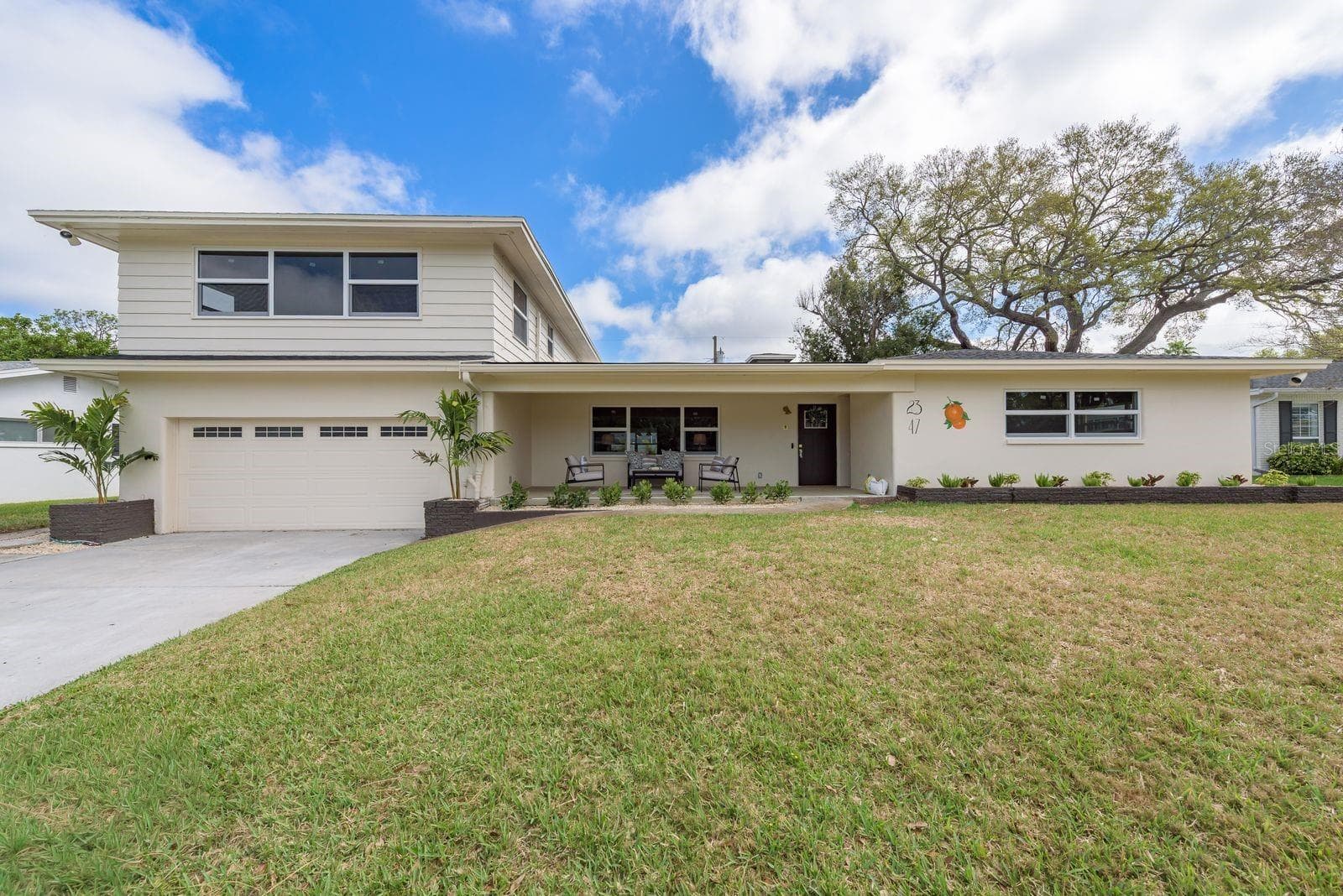 2347 Watrous Dr