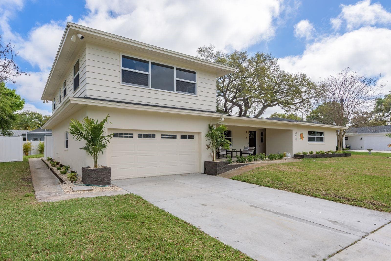2347 Watrous Dr