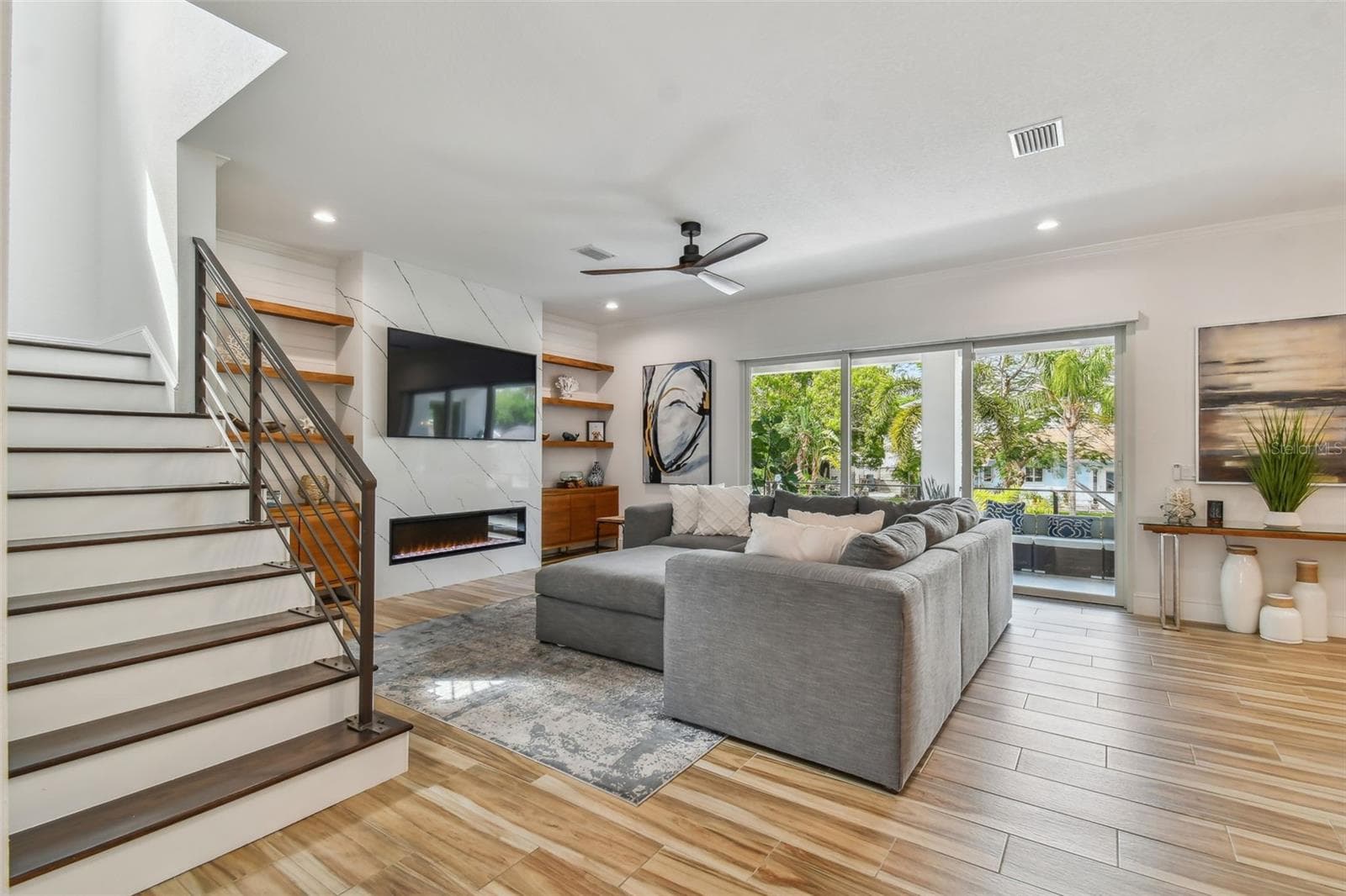 4835 W Bay Villa Ave