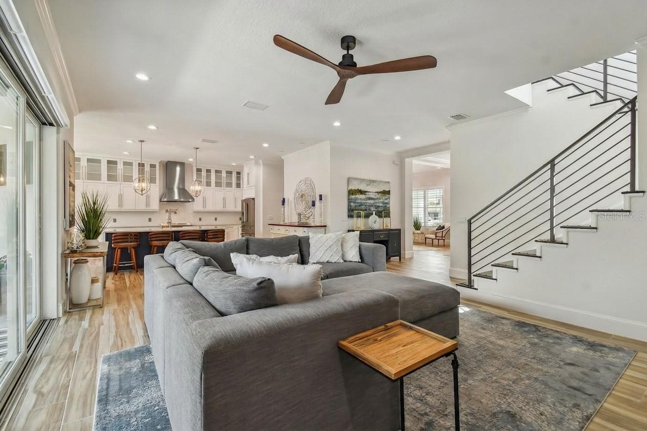 4835 W Bay Villa Ave