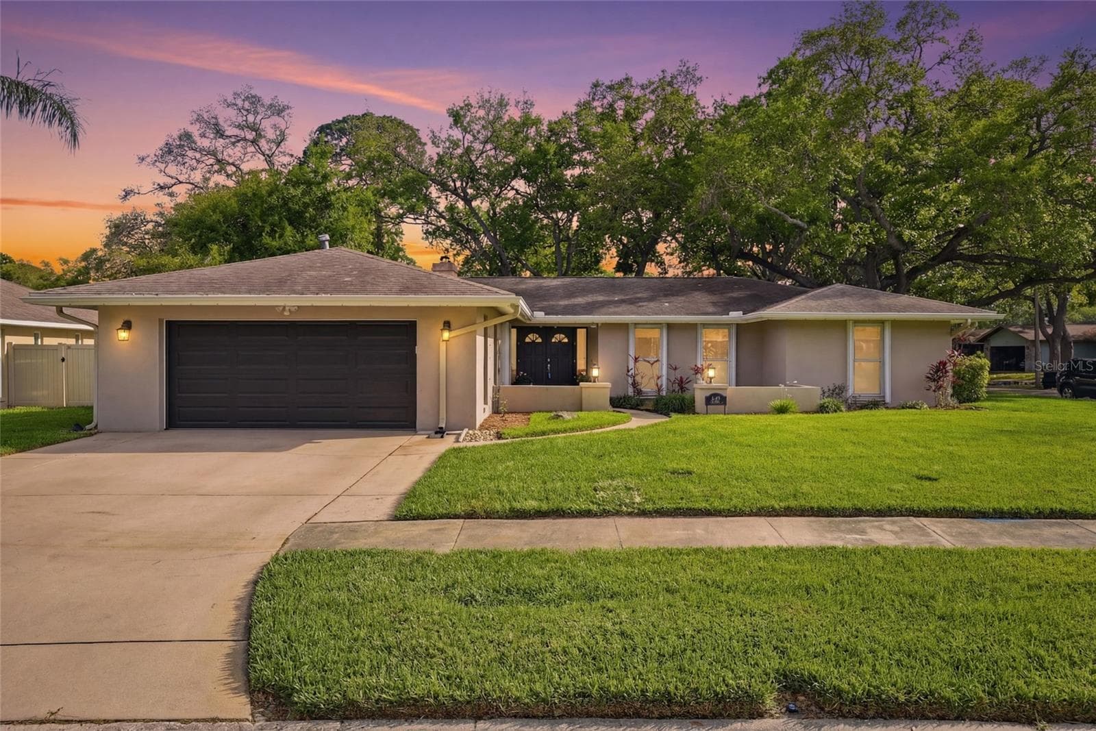 2207 Willowbrook Dr