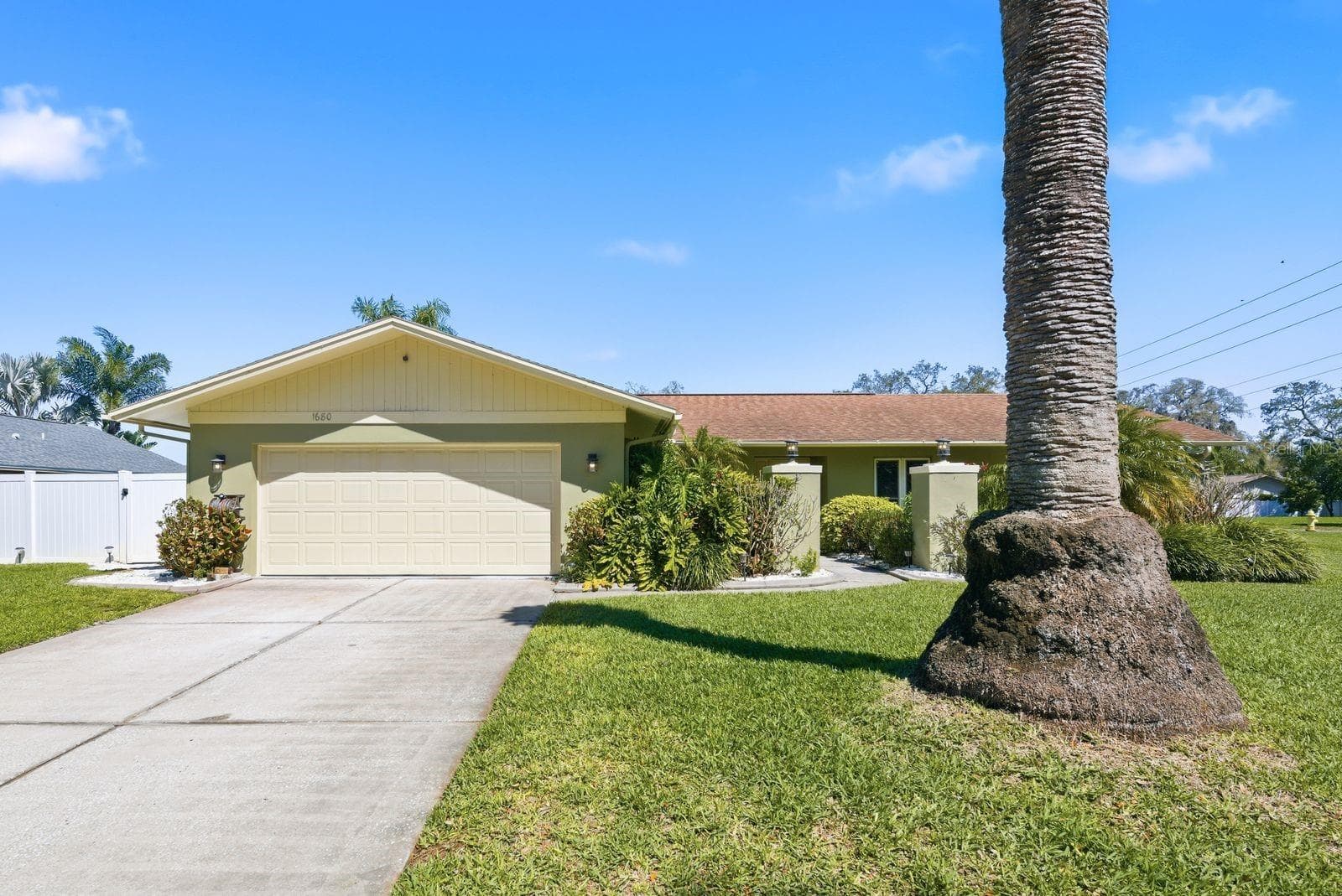 1680 Cinnamon Ln