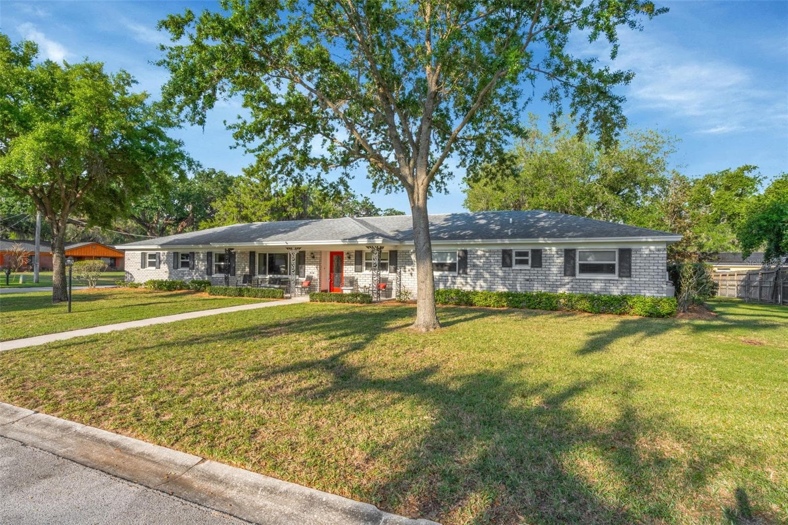 808 Coulter Pl