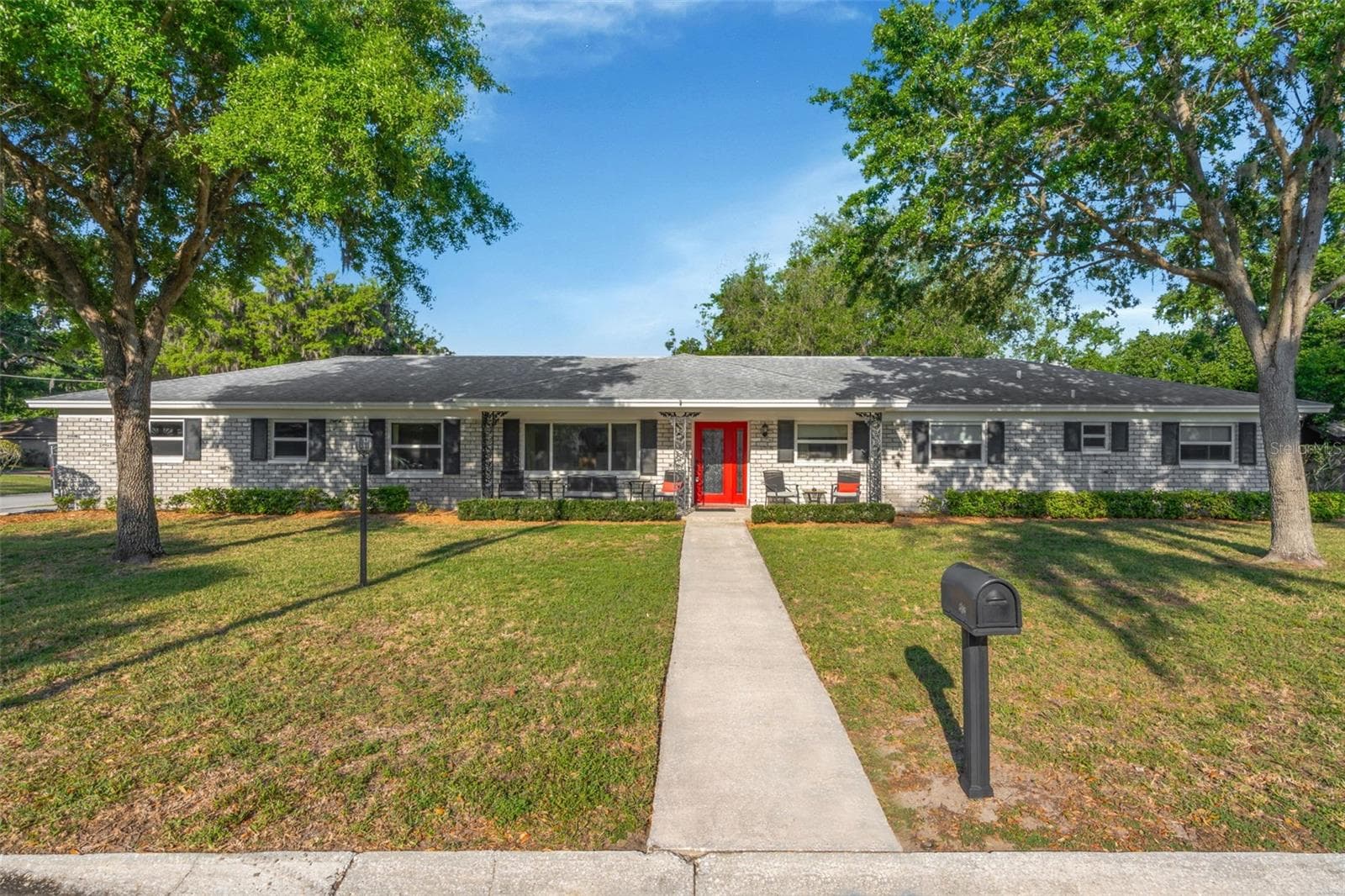 808 Coulter Pl