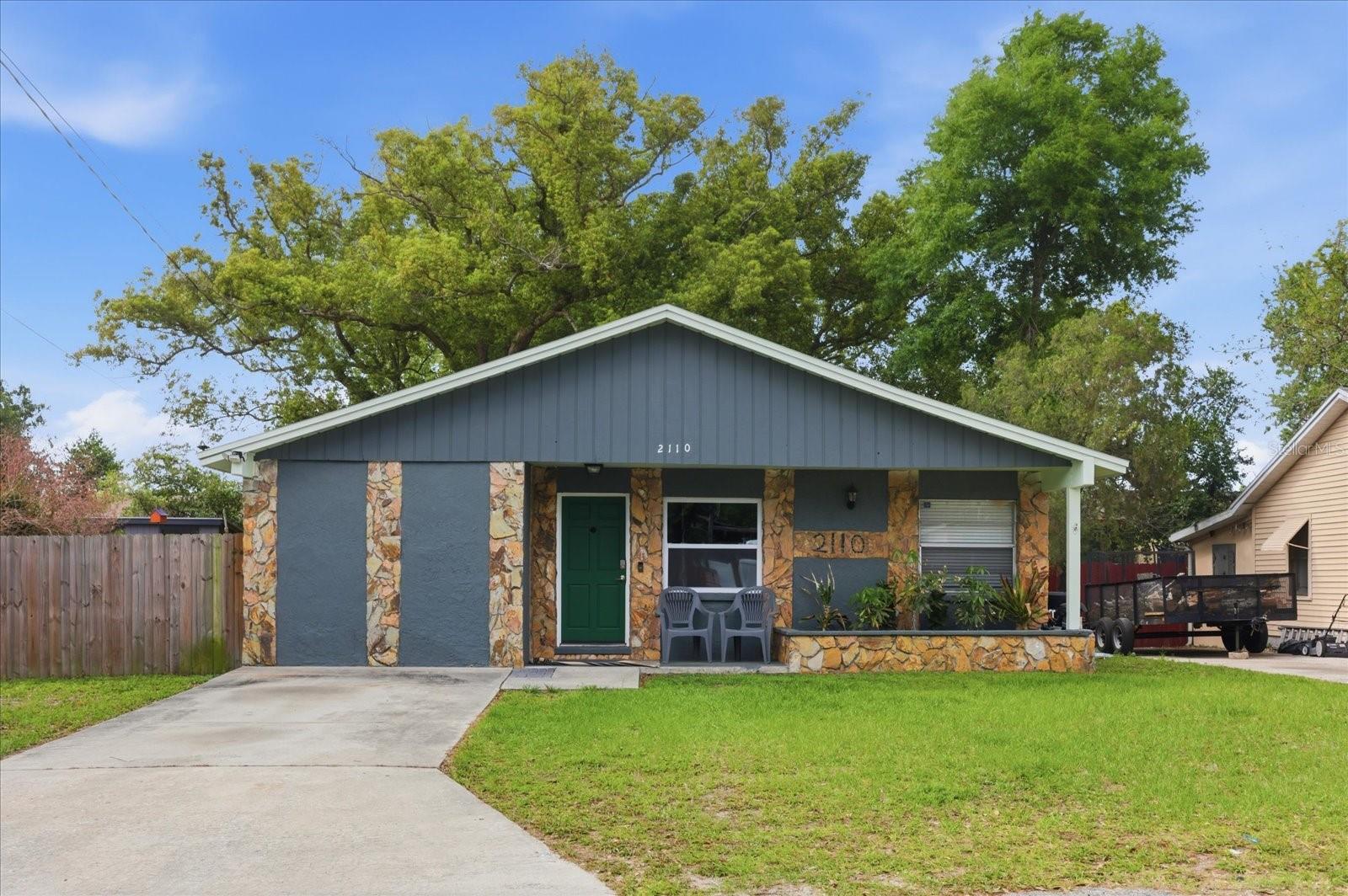 2110 W Okaloosa Ave