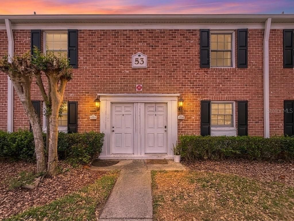 13706 Orange Sunset Dr
