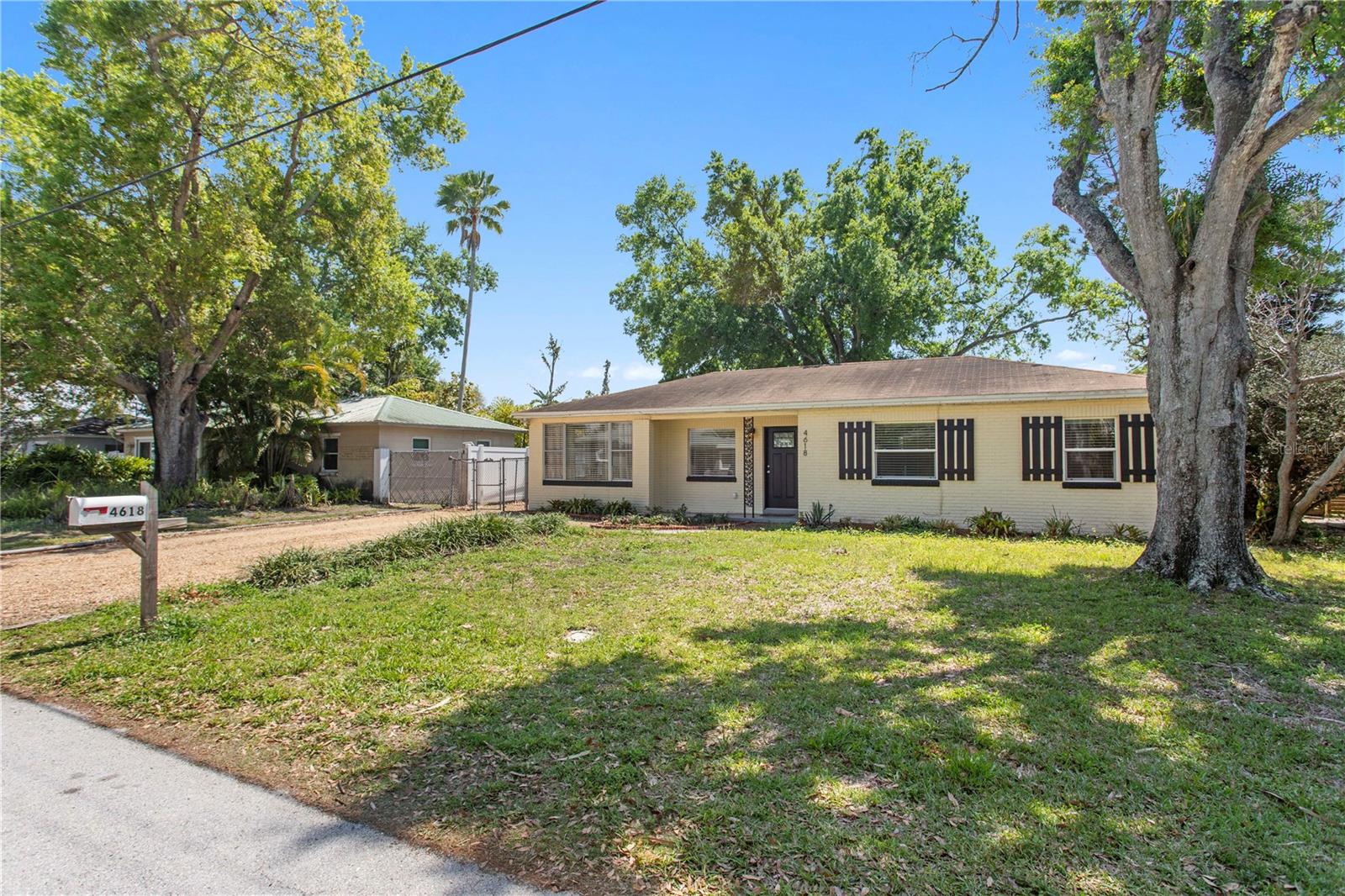 4618 W Bay Villa Ave