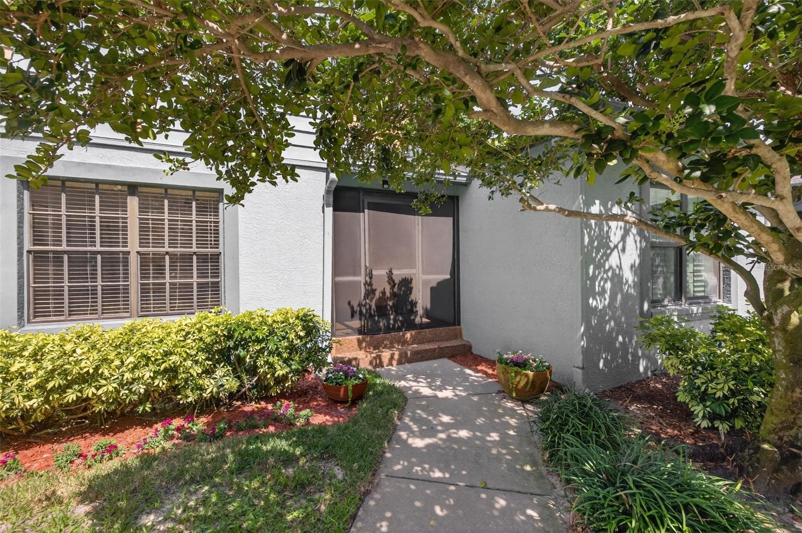 713 Caya Costa CT NE