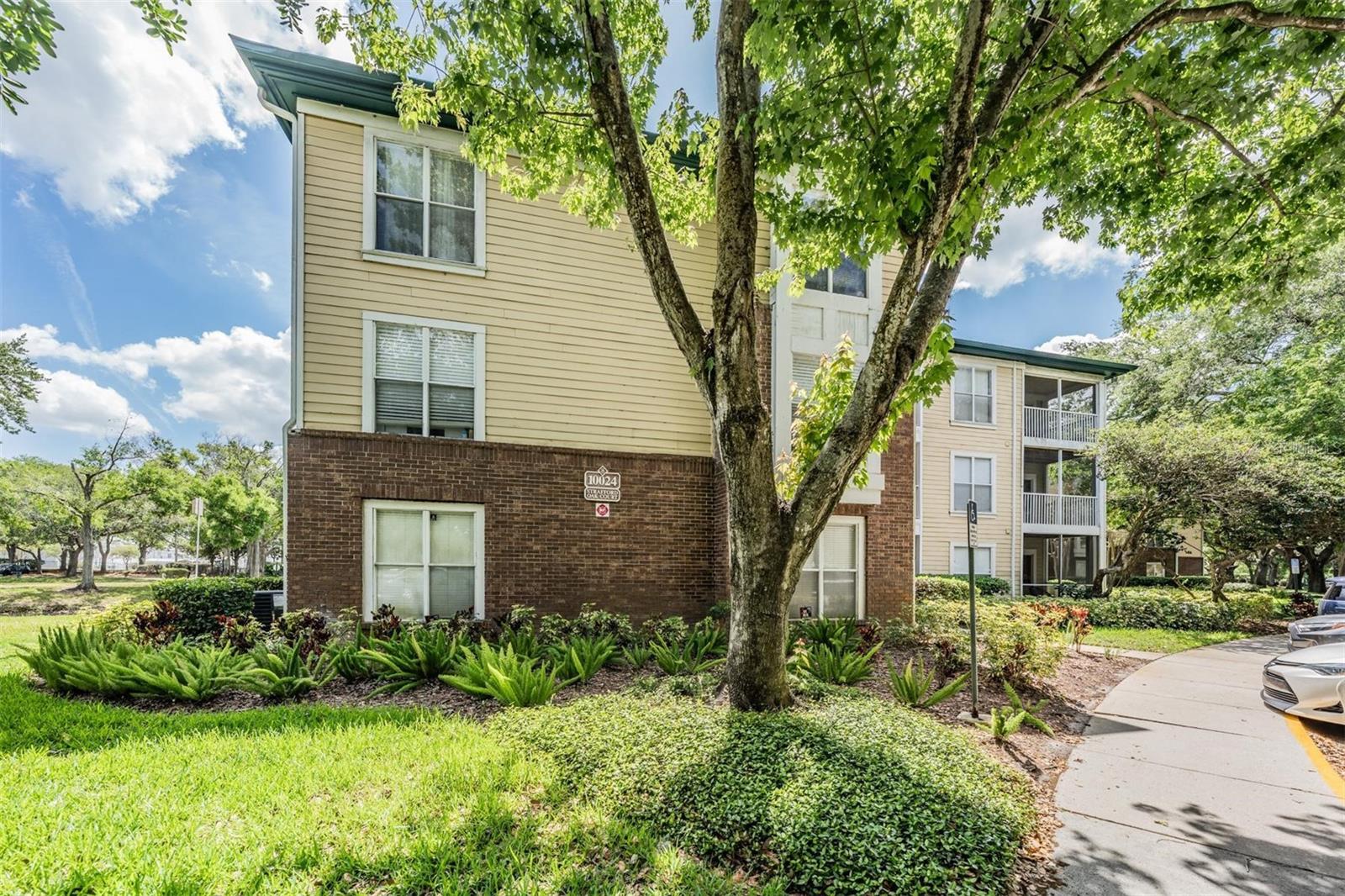 10024 Strafford Oak CT #802