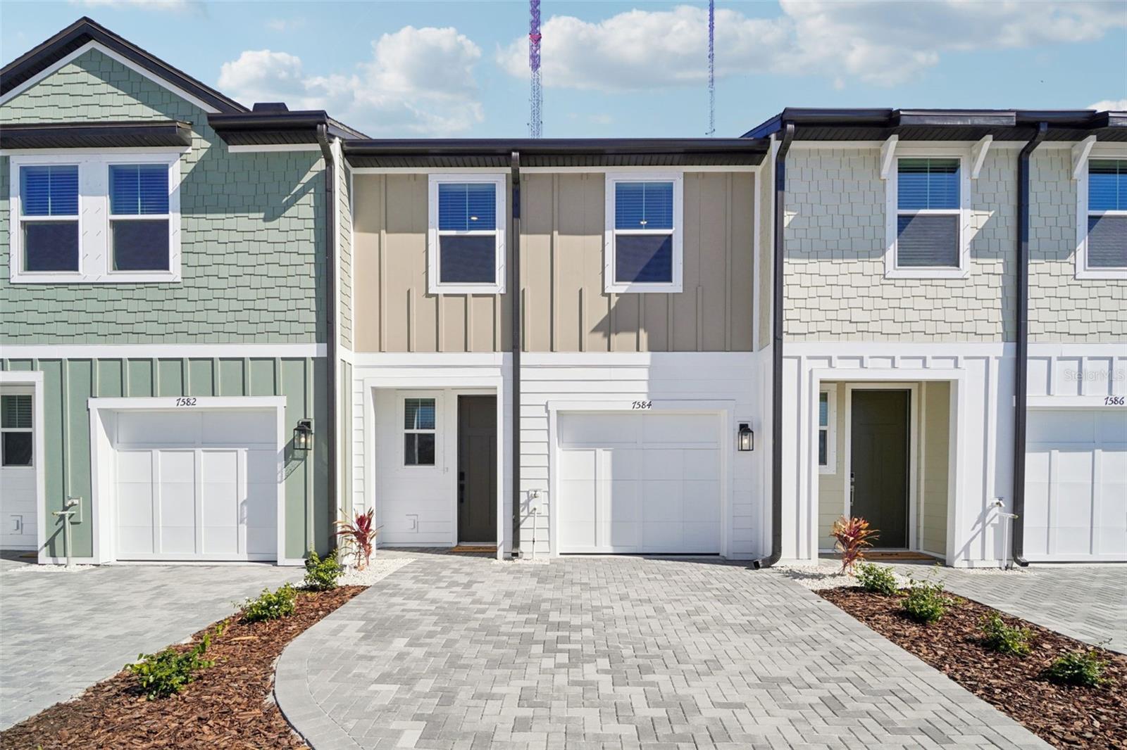 7584 Deer Valley Circle