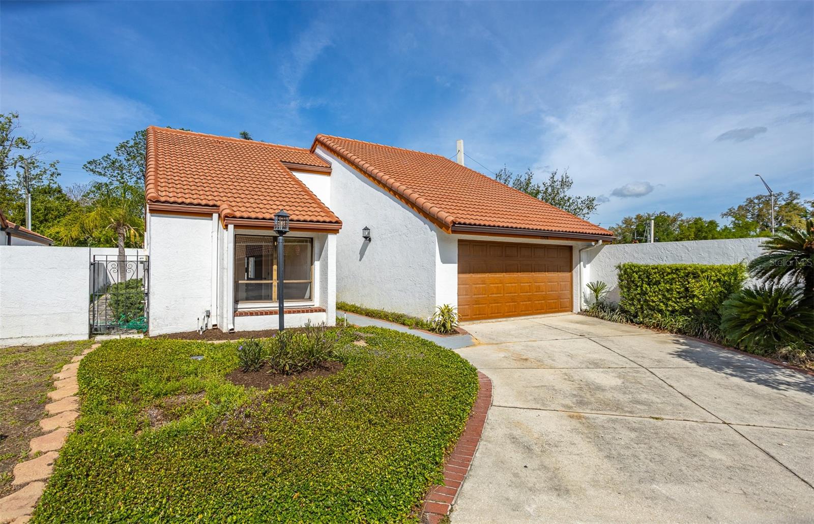 11508 Robles Del Rio Pl