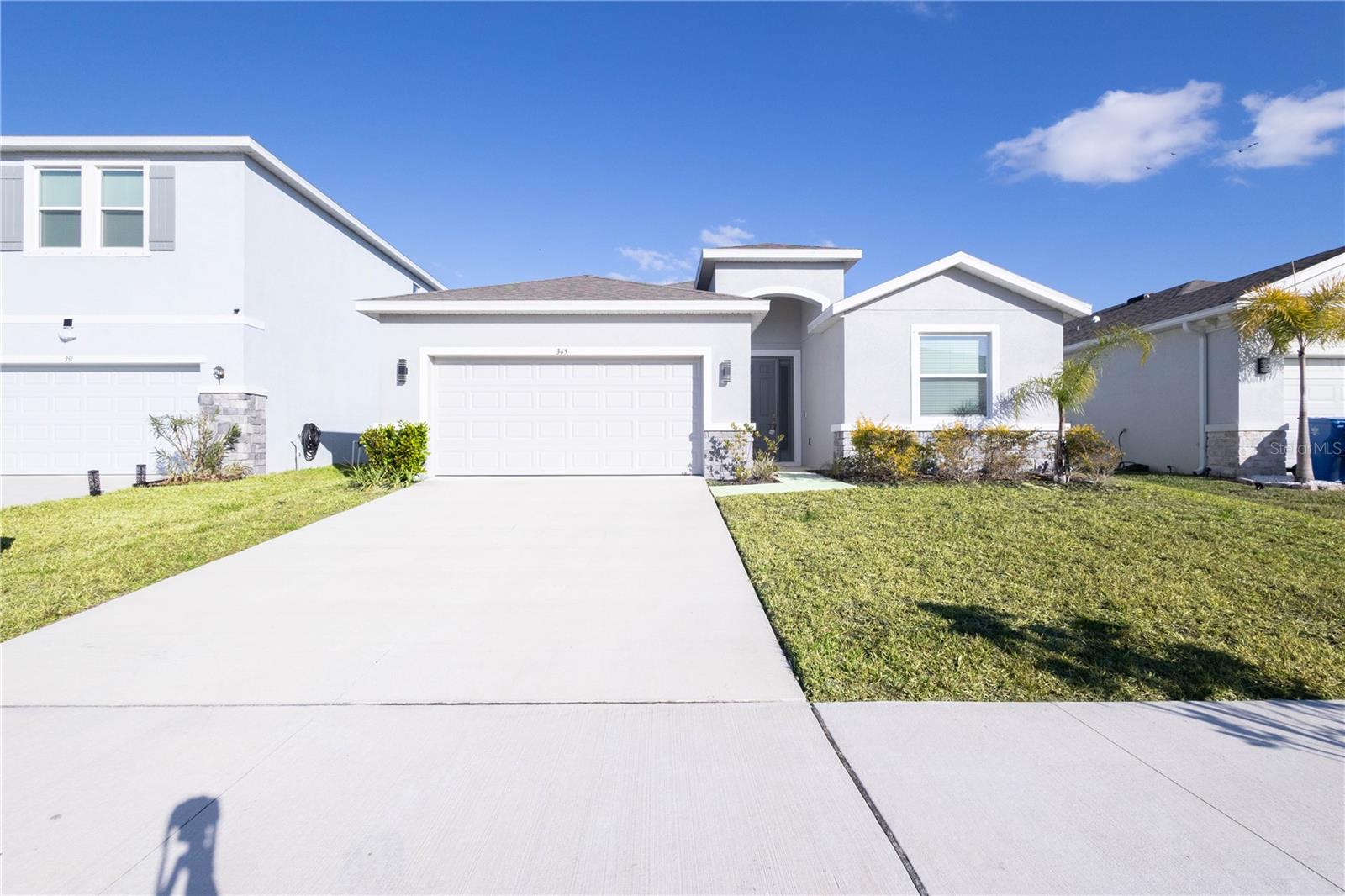 345 Mangrove Manor Dr