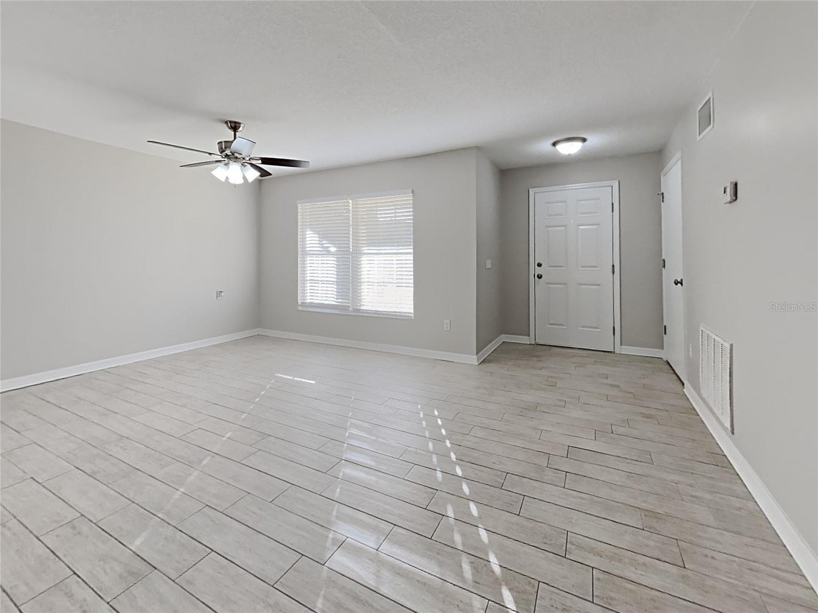 2473 Sagemont Dr
