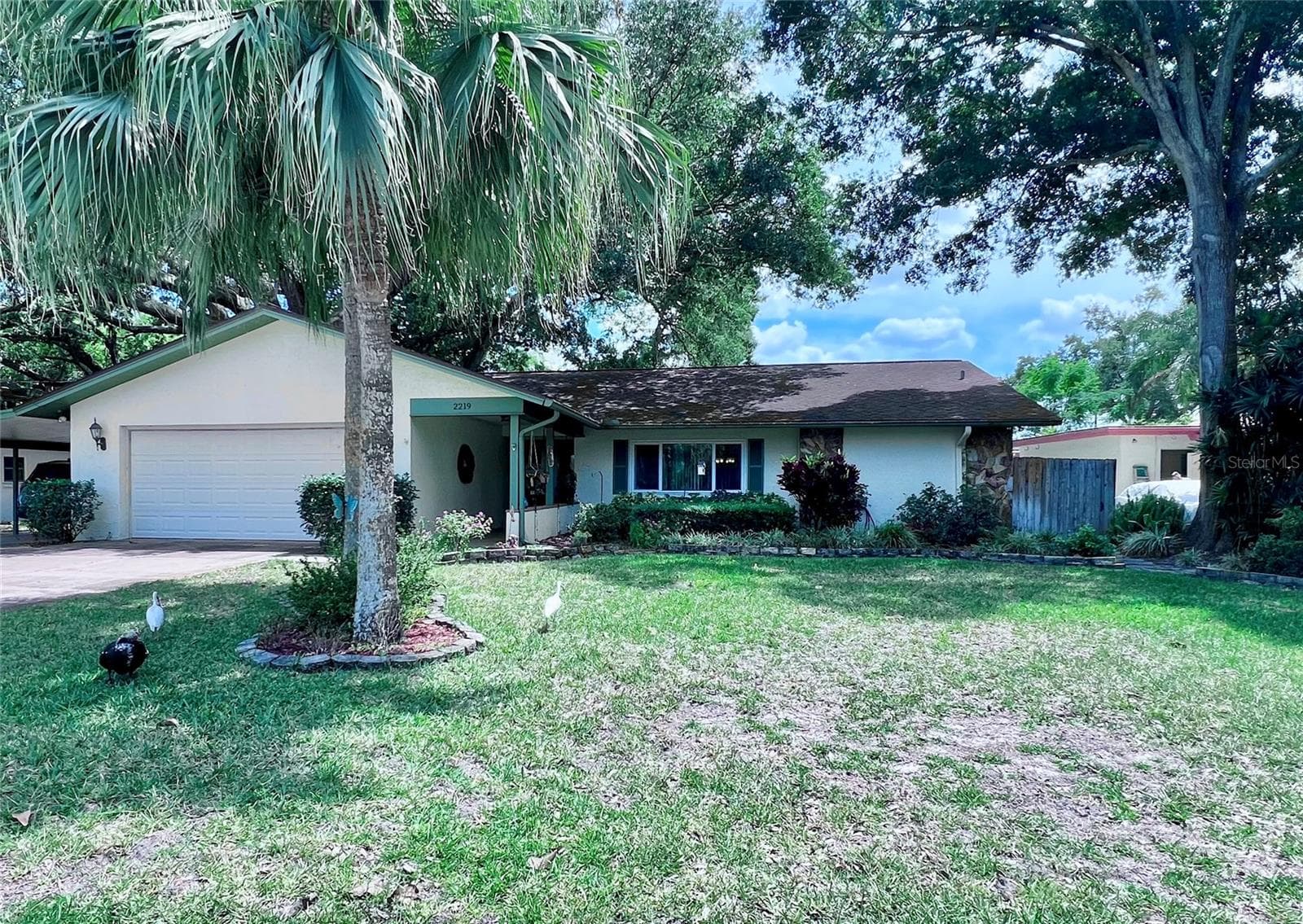 2219 Alice Ln